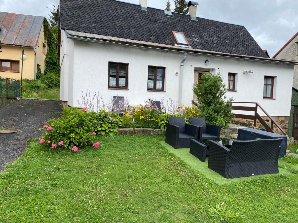 rekreační dům Pohoda Jiretin pod Jedlovou Exterior foto